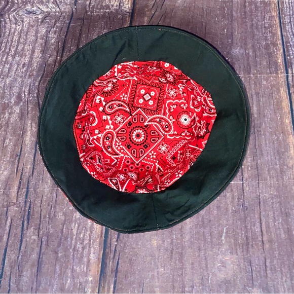 Red Bandana Bucket Hat - Picture 5 of 14